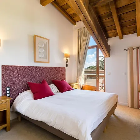 ベッド・アンド・ブレックファスト ラ メゾン タマラン