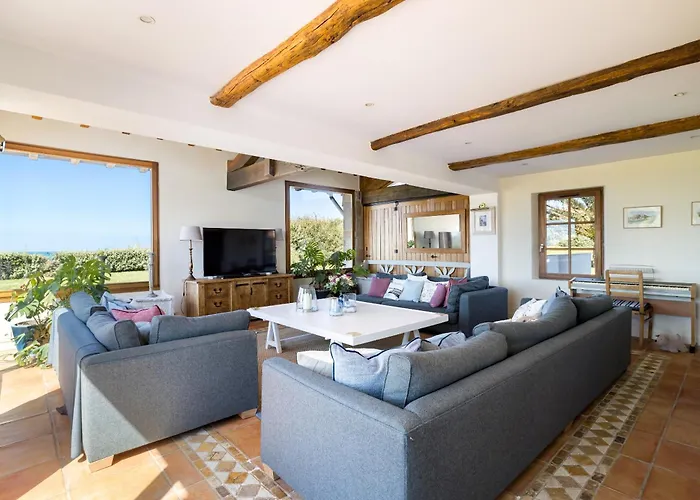 La Maison Tamarin 3*