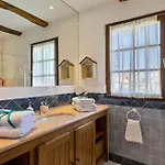 La Maison Tamarin Bed & Breakfast 3*